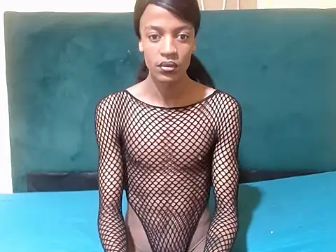 Freaky-Nicky18 online show from November 13, 2025, 7:01 am