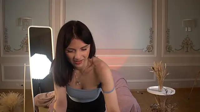 roni monegal online show from October 5, 2025, 8:54 pm