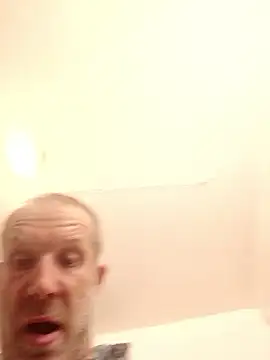 Mrdano0000 online show from June 4, 2026, 4:28 am