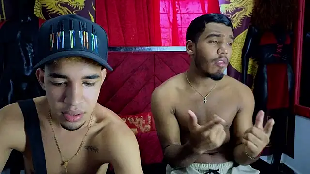Snapshot of Latin_straight0 chatting on September 30, 2025, 6:14 pm Latin straight0 online show from September 30, 2025, 6:14 pm