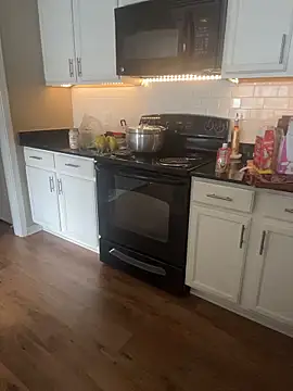 AllesandraLove online show from April 30, 2026, 4:58 pm