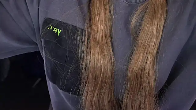 FoxyMayy online show from October 16, 2025, 12:46 pm