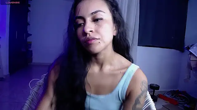 Leslie Bussh  online show from July 8, 2026, 11:05 pm