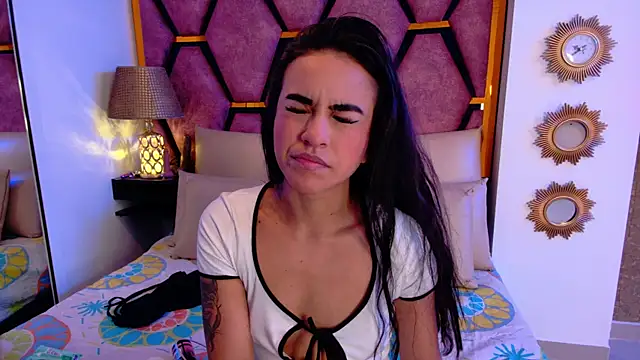 Leslie Bussh  online show from February 12, 2026, 12:05 pm