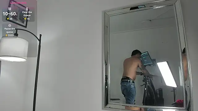 Snapshot of big-tyler chatting on February 18, 2026, 8:05 pm big-tyler online show from February 18, 2026, 8:05 pm