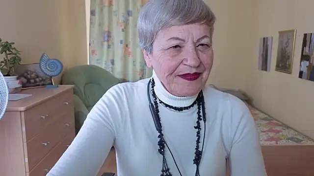 Freya Fable online show from October 7, 2025, 8:15 am