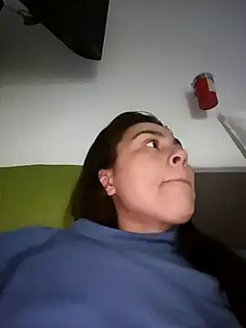 vanessa-titisM online show from February 6, 2026, 5:25 am