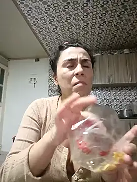 vanessa-titisM online show from March 5, 2026, 3:36 am