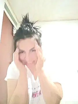 vanessa-titisM online show from December 20, 2025, 3:20 am