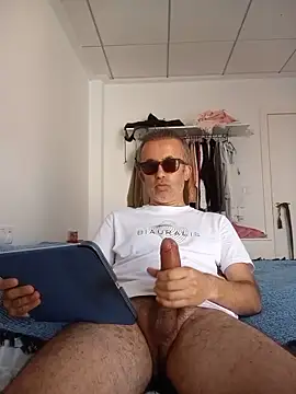 EmilioTaladdro online show from June 3, 2026, 8:26 am