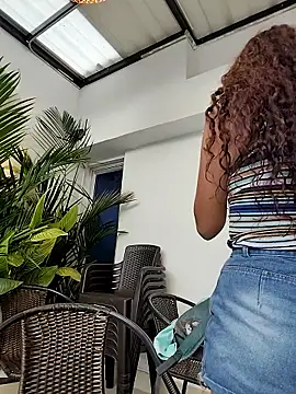 ArielBlossom    online show from January 7, 2026, 11:15 am