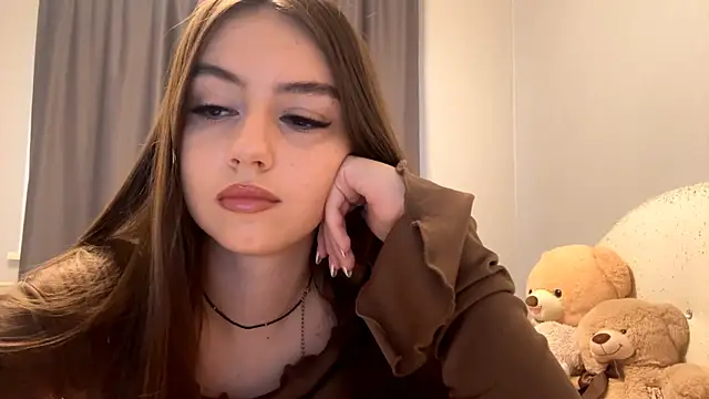 CatherinDream online show from November 4, 2025, 3:21 am