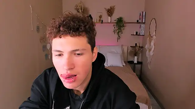 JonnyDarka online show from October 21, 2025, 10:36 am