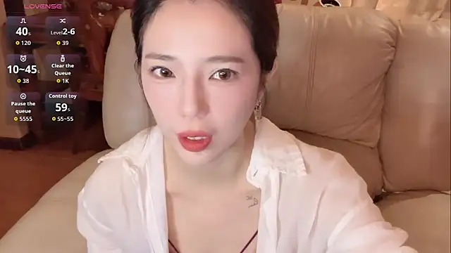 miss-lin online show from September 26, 2025, 2:24 pm