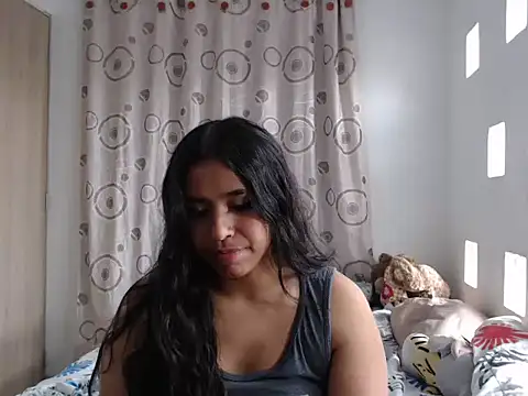 Pamela mua online show from September 14, 2025, 2:50 pm
