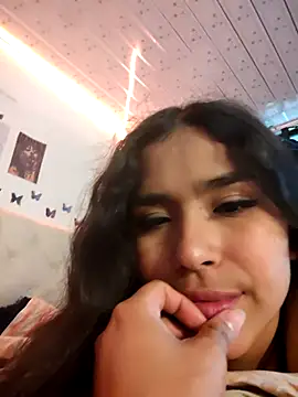 Pamela mua online show from September 12, 2025, 3:39 am