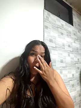 Pamela mua online show from October 3, 2025, 9:44 am