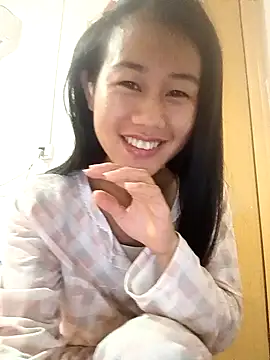 luy-xinh02 online show from September 23, 2025, 12:34 pm