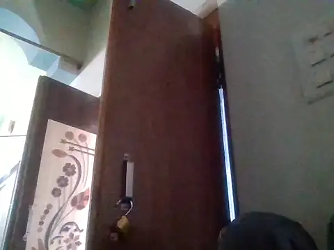 queensony online show from October 4, 2025, 6:04 am