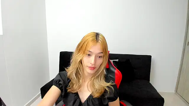 SHIRO KITSUNE online show from October 2, 2025, 1:53 am