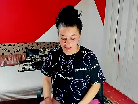 Soffy Skye online show from November 7, 2025, 4:17 am