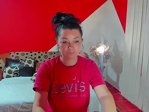 Soffy Skye online show from December 2, 2025, 4:14 am