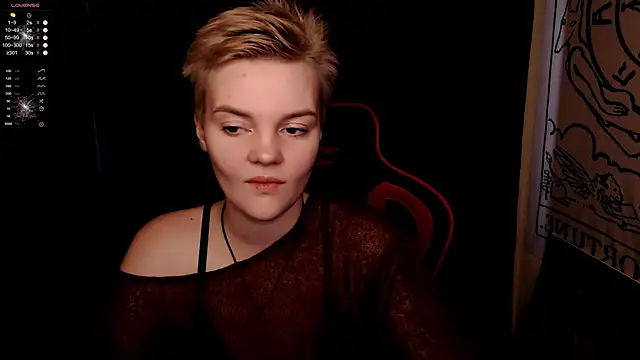 Snapshot of KrisNeal chatting on November 3, 2025, 10:19 am KrisNeal online show from November 3, 2025, 10:19 am