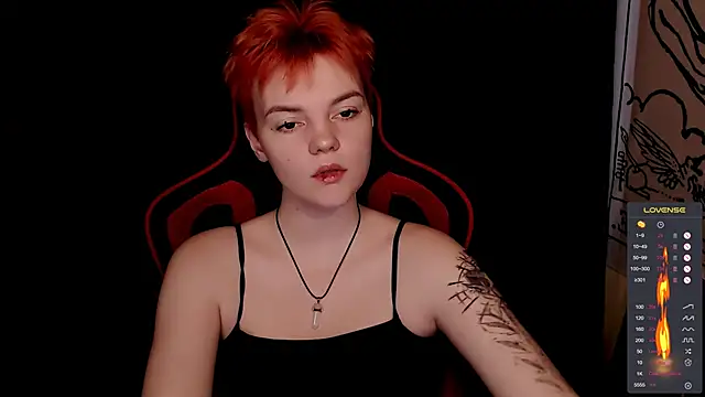 Snapshot of KrisNeal chatting on November 9, 2025, 9:13 am KrisNeal online show from November 9, 2025, 9:13 am