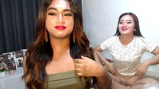 Elysia Fox online show from March 18, 2026, 6:38 am