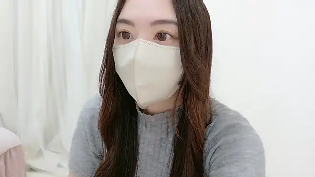  Mia land  online show from October 13, 2025, 1:23 pm