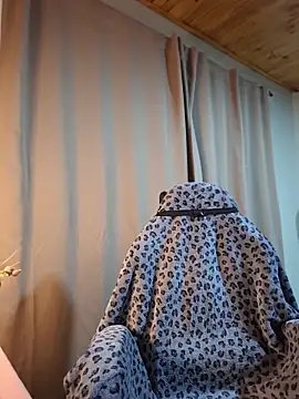 ObeyLust online show from April 18, 2026, 4:37 am