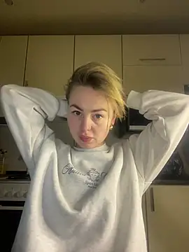 MartaLuna  online show from February 21, 2026, 3:36 pm