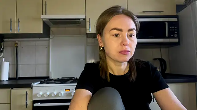 MartaLuna  online show from March 15, 2026, 1:18 pm