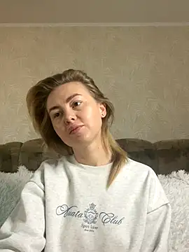 MartaLuna  online show from October 30, 2025, 6:55 am