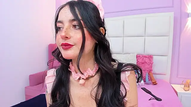 Ashleypetit online show from February 16, 2026, 12:59 pm