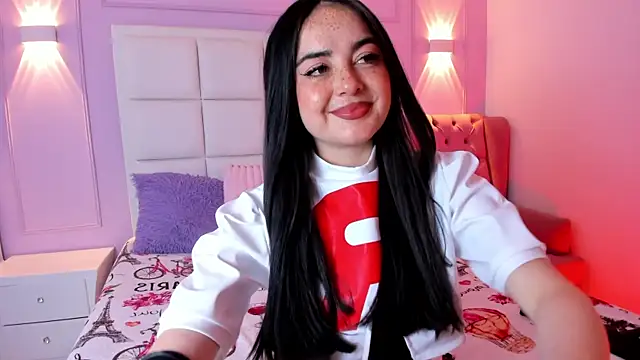 Ashleypetit online show from August 6, 2026, 1:39 pm