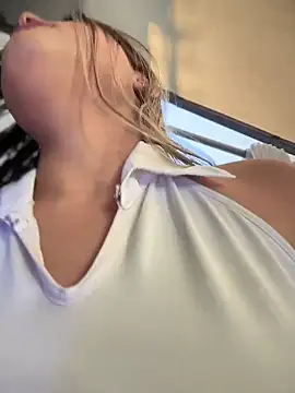 MayaMoanXXX online show from November 20, 2025, 1:12 pm