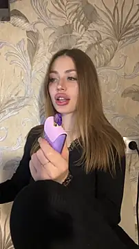 Elizabeth Tay online show from January 7, 2026, 8:03 pm