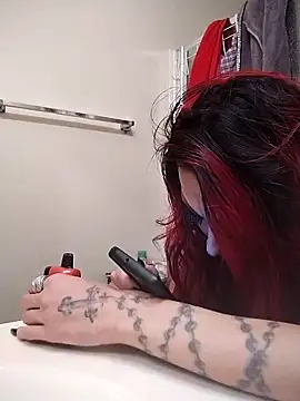 Snapshot of felony000 chatting on November 8, 2025, 12:47 am felony000 online show from November 8, 2025, 12:47 am