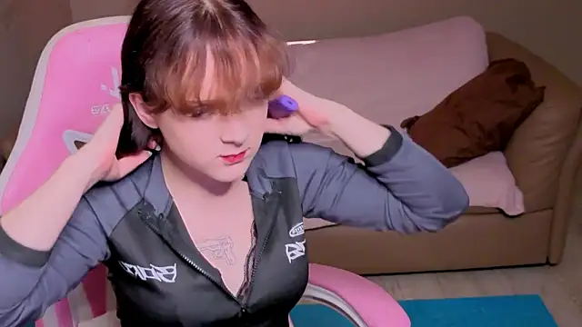JinSultemeier online show from September 17, 2025, 8:44 pm