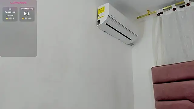 miajhonsonx online show from January 9, 2026, 2:46 pm