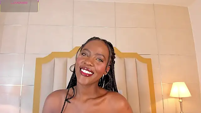 DakotaWangi online show from December 3, 2025, 3:51 am