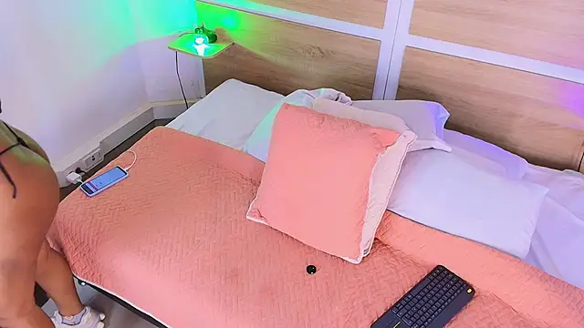 ValeryCortezm online show from February 16, 2026, 12:26 pm