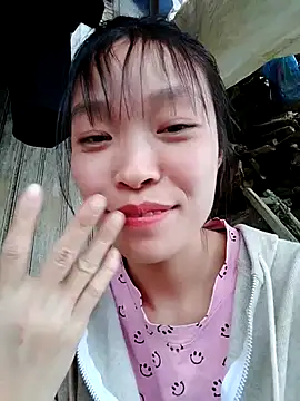 Snapshot of Phuoc_xx chatting on February 19, 2026, 8:11 am Phuoc xx online show from February 19, 2026, 8:11 am