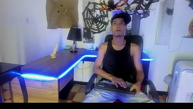 xxKamadevaxx online show from October 30, 2025, 12:25 pm