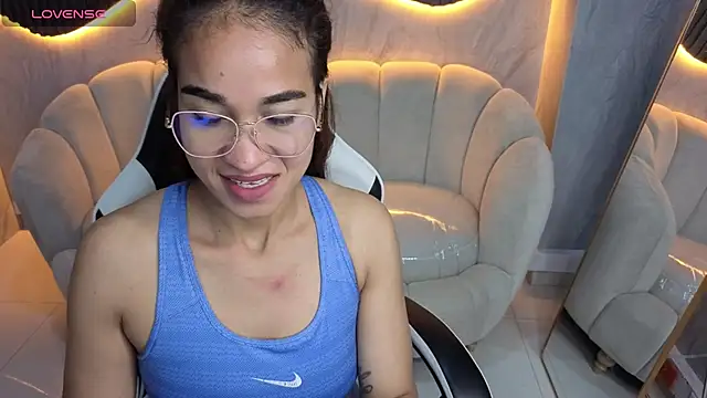 Snapshot of Maia_Tx chatting on September 26, 2025, 12:56 pm Maia Tx online show from September 26, 2025, 12:56 pm