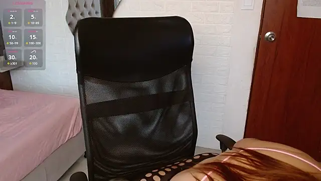 daphne walton online show from October 16, 2025, 11:51 am