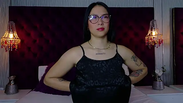 CataScott  online show from November 12, 2025, 1:59 pm