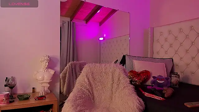 Maddy BigCock online show from November 7, 2025, 11:08 pm