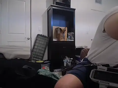 jasoncali305 online show from October 7, 2025, 9:16 pm